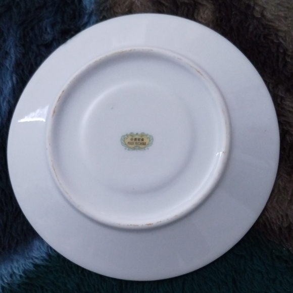 Vintage Chinese Hand-painted Cherry Blossom Teacup and Saucer with Gold Trim - Picture 12 of 16